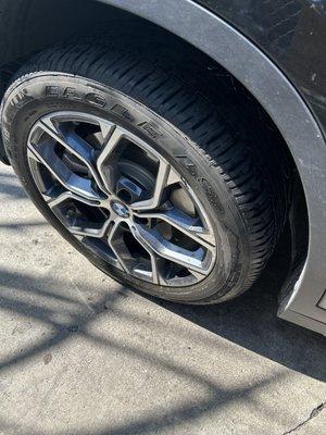 New Used Goodyear tire! Excellent quality and quick work performed by Victor :) thank you