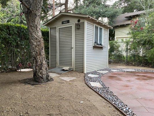 Final hardscaping in front of the shed - SUCH and improvement!