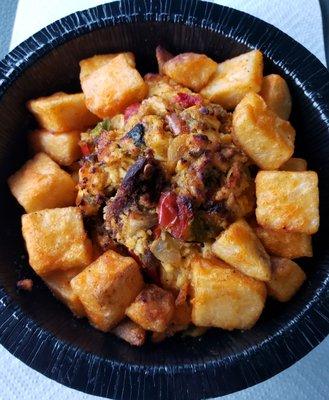 Steak, potato, egg and queso bowl.  Decent breakfast offering for a gas station.