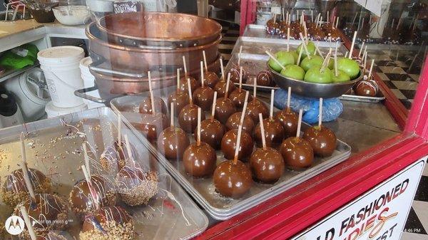 Red's Old Fashioned Candies