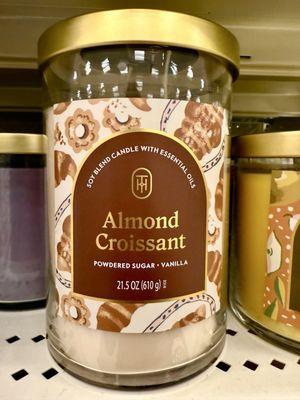 This candle smells delicious!