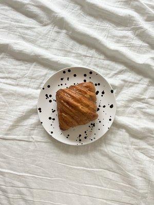 Plain croissant