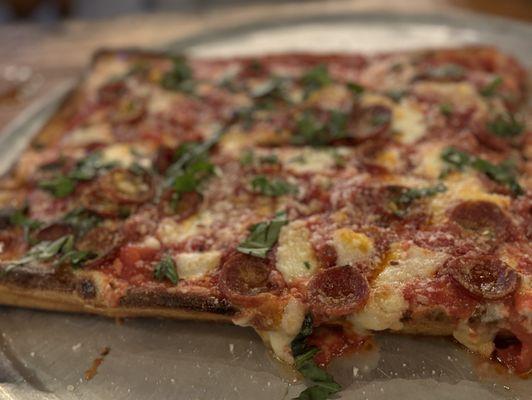 Basil pepperoni cheese square pizza