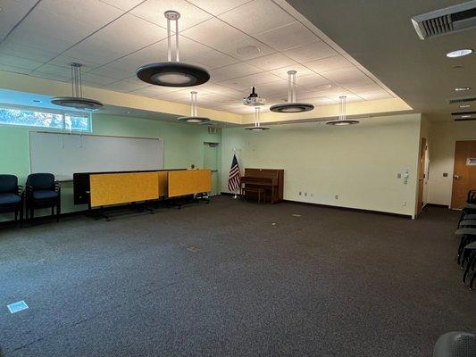 Meeting room - capacity 70 people - available for rent for $15/hour