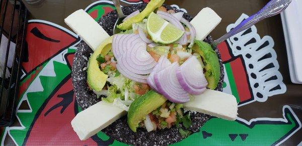 Salad that comes with the Molcajete