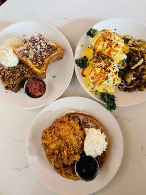 Fried Chicken and Waffle, salmon Benedict, French toast!