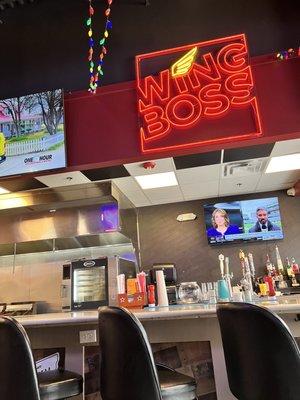 Wing Boss bar