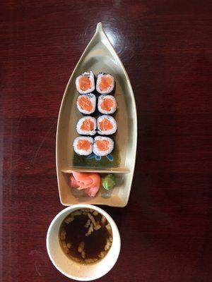 Salmon roll 1.99 lunch special