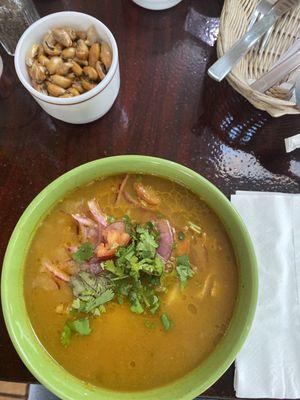 Encebollado de pescado