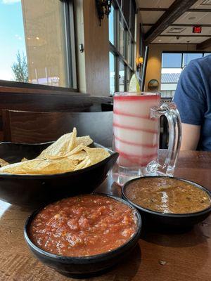 The swirl & Chips & Salsa