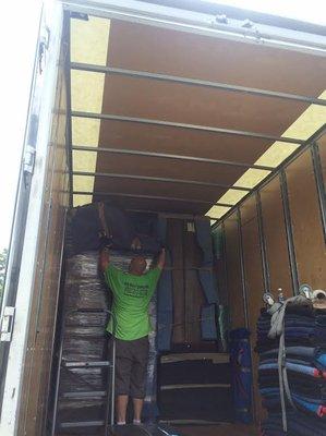 Our movers are full time professionals , and load your House hold goods so the remain safe a secure !