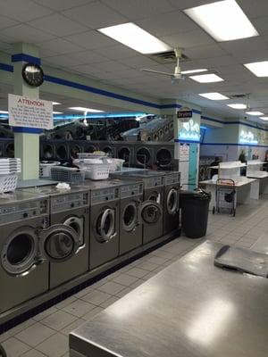 Huang Lee Laundromat