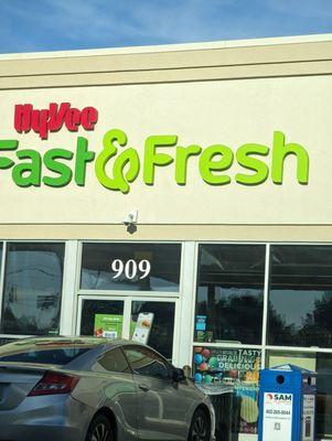 Hy-Vee Fast & Fresh