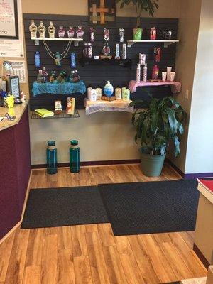 Bronzers , tingle lotions , maximizers , tanning accelerators