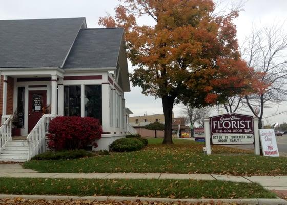 Grand Blanc Florist storefront