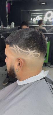 Mid-fade with freestyle design