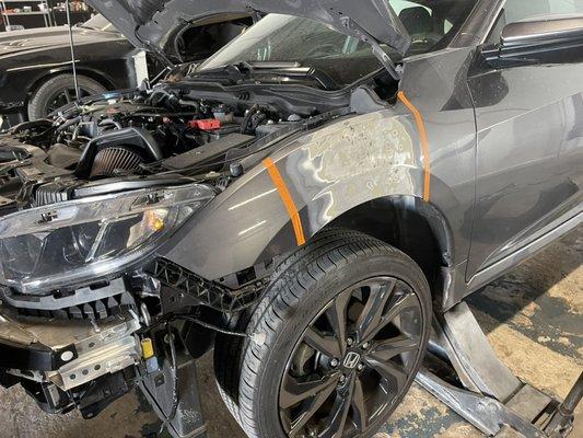 2019 Honda Civic front bumper and fender repairs