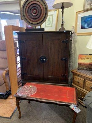 Tons of antique and quality pieces