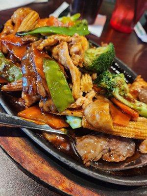 Hot sizzling platter