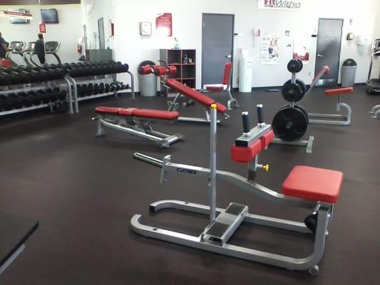 NW facility free weight area