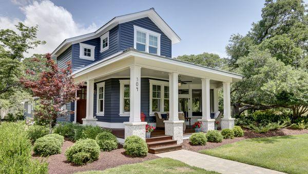 Completely refurbished home in a quaint picturesque NJ town.  Cozy charm meets modern elegance in this delightful colonial. #dreamhome