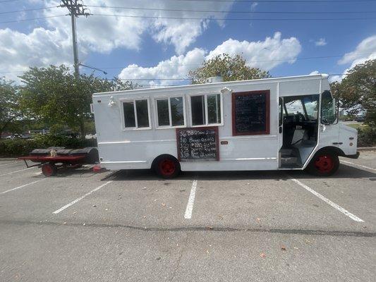 BEST BBQ Food Truck In Nashville Area