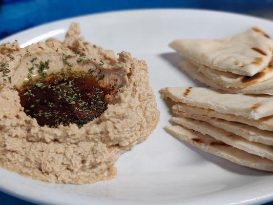 Hummus