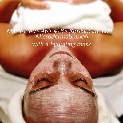 Microdermabrasion: a intense exfoliation that resurfaces and smooths the skin with a hydrating facial.