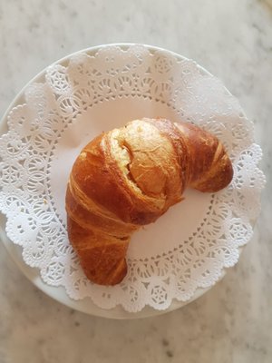 Apricot croissant