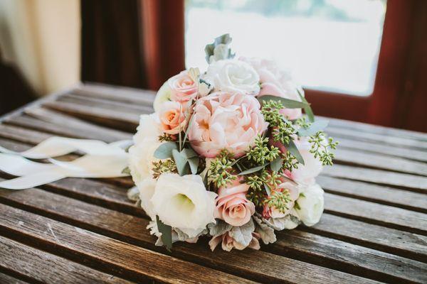 Rustic Blush Wedding - Photography by: http://www.wildwhim.com