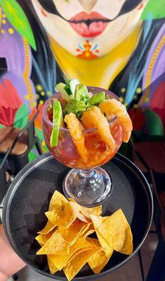 Mexican shrimp cocktail (cóctel de camarón estilo Mexico)