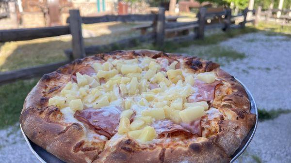 Hawaiian pizza