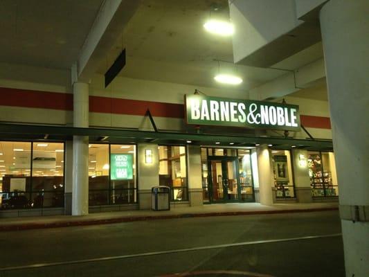 The entrance from the NW parking structure.