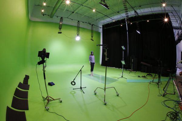 25' x 25' green screen