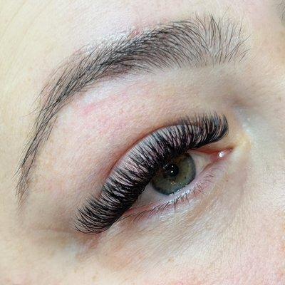 Hybrid Eyelash Extensions, Eyebrow Threading & Eyebrow Tinting