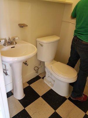 bathtub was huge! Being two small people we could shower with no space problem. Checkered tile in bathroom.