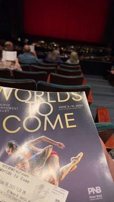 Back at my favorite place  Worlds to come, world premiere at the PNB