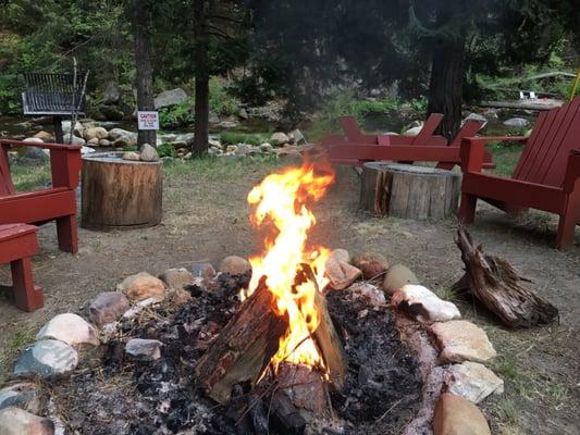 The inn provides firewood & kindling. Built this awesome fire on my own & relaxed watching and hearing the river! Very peaceful!