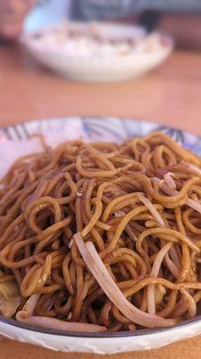 Veggie and tofu noodles