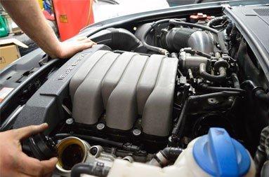 Services range from Oil Changes to Transmission Repair.