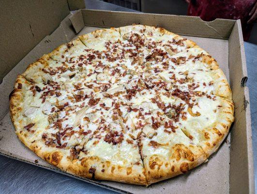 Bacon Chicken Pizza