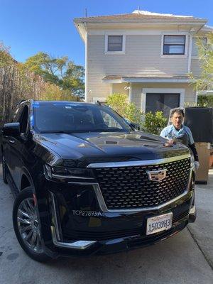 Windshield Replacement on this Cadillac Escalade