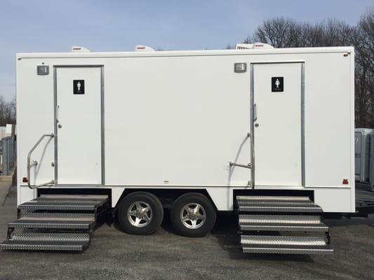 Medium Deluxe Trailer- Nice for any outdoor event.