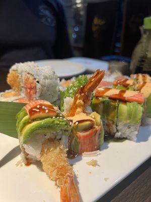 Spicy crunchy tuna roll