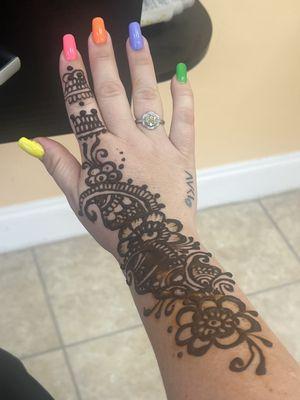 Henna by Naaz