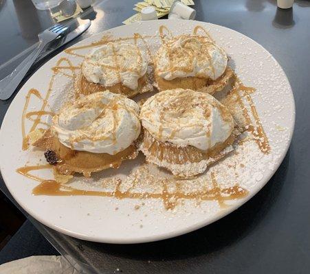 Apple Waffles! And they had WHITE CHOCOLATE CHIPS in them!!