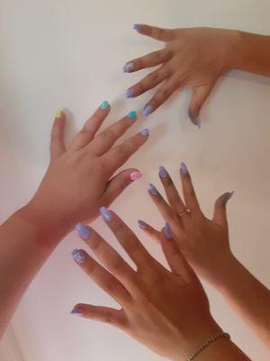 This iz how our nails look