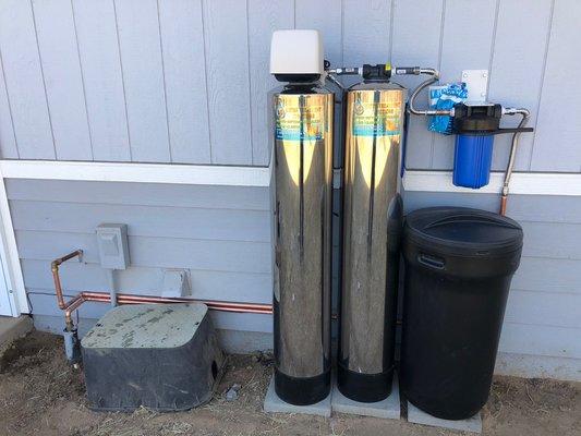 Installation outside dual tank water softener (well water)