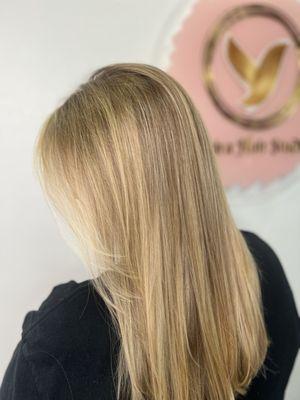 Beige blonde