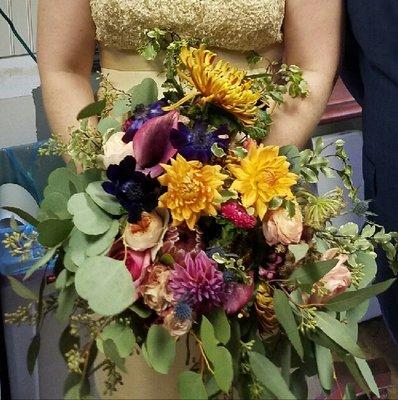 My gorgeous bridal bouquet. It was beautiful. Everyone was obsessed with it and it's the lock screen on my phone because it makes me happy!